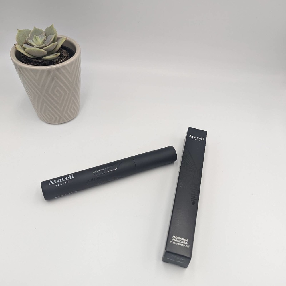 Araceli Monarca Mascara Black